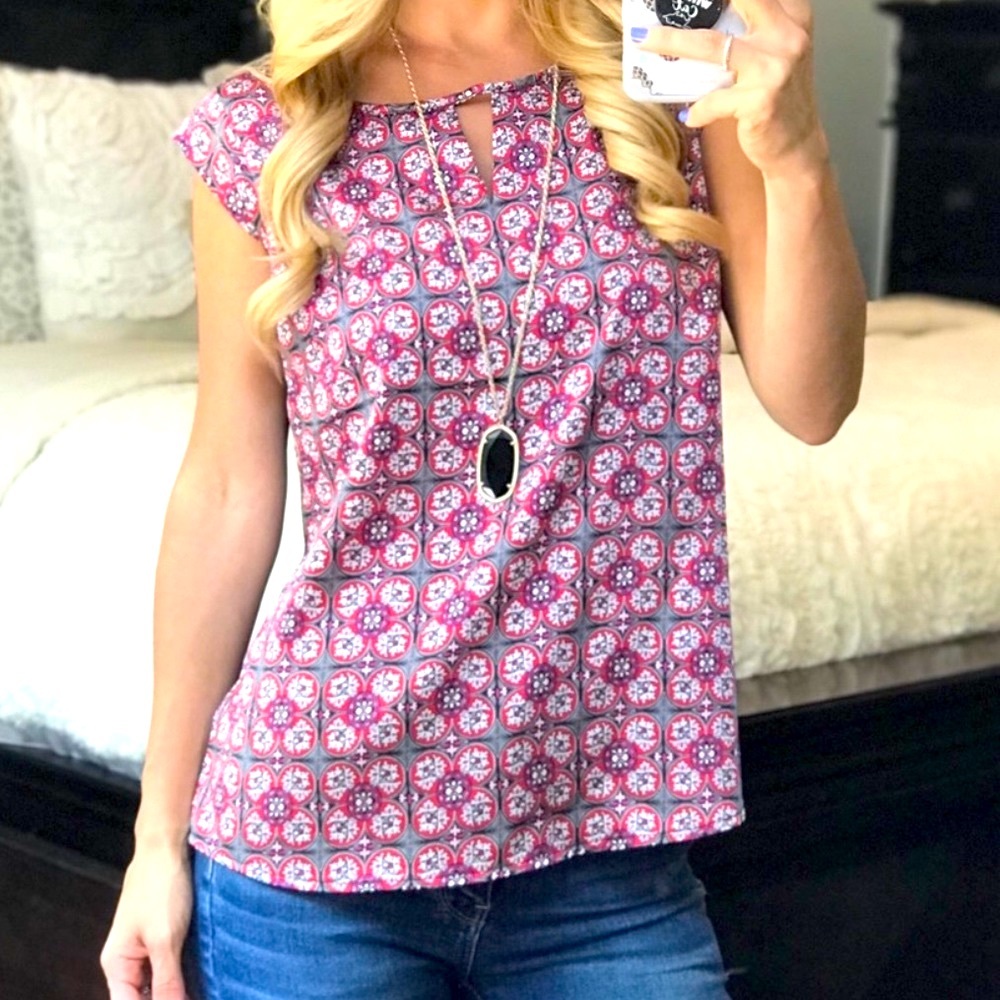 LIMITED Summer top